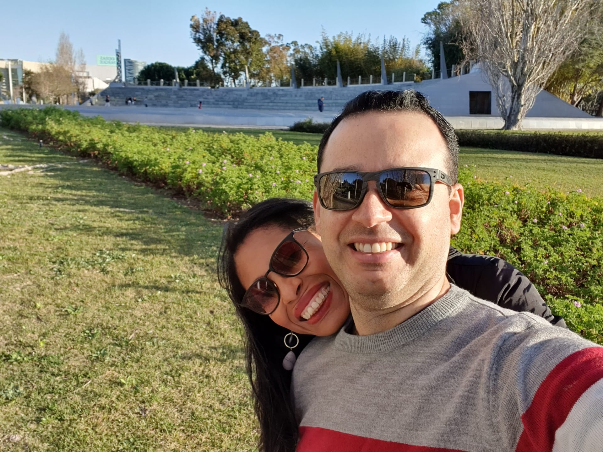 Thais e Vinicius descontraídos